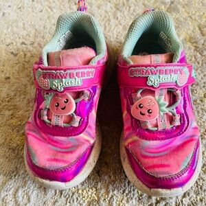 Sketchers Strawberry Splash Pink Sneakers